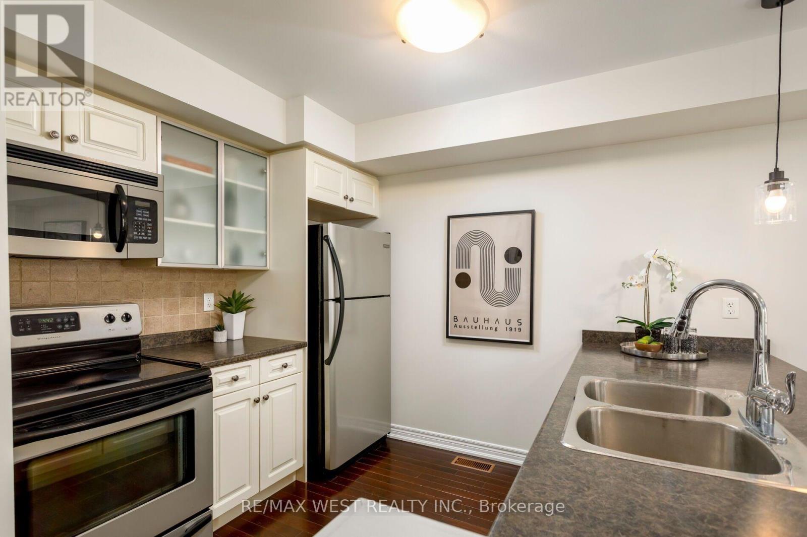628 Bibby Common, Burlington, ON photo 20