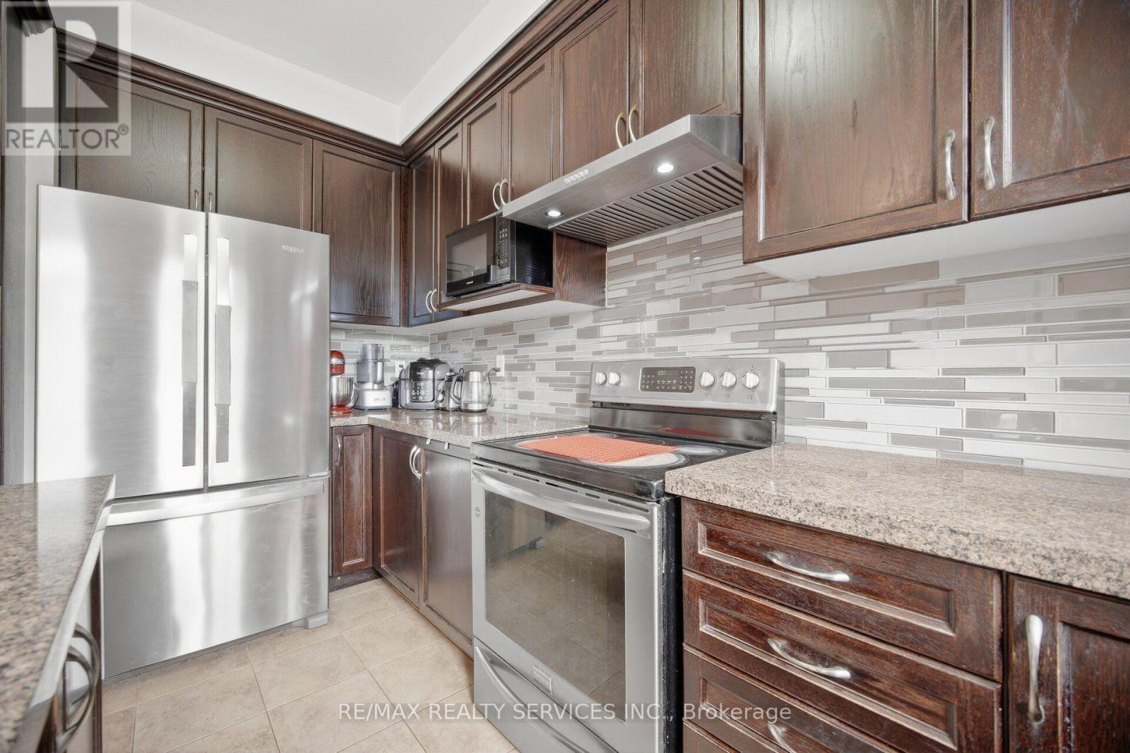 42- 7 Cedar Lake Crescent, Brampton, ON photo 16