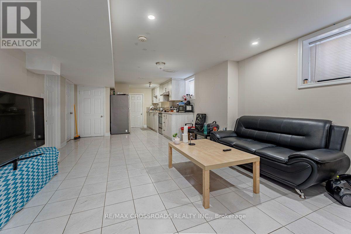 1090 Trudeau Drive, Milton, ON photo 28