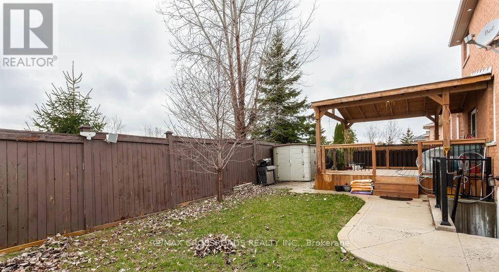 1090 Trudeau Drive, Milton, ON photo 32