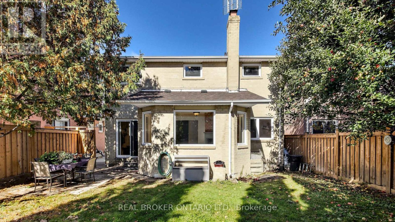 33 Fountainbridge Drive, Caledon, ON photo 24