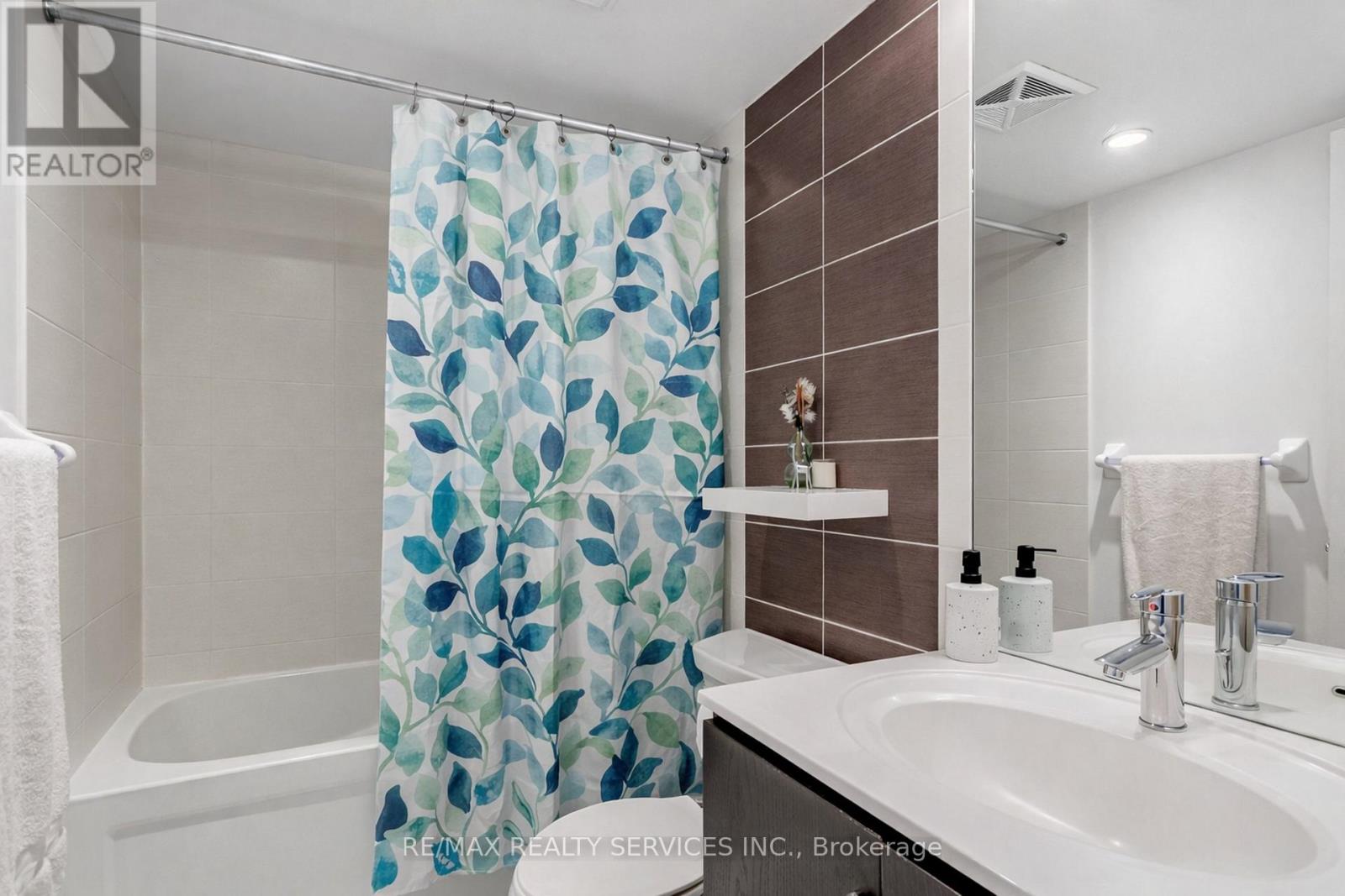 #811 205 SHERWAY GARDENS ROAD - 10