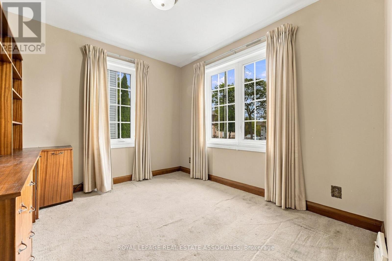 989 PELHAM AVENUE - 11