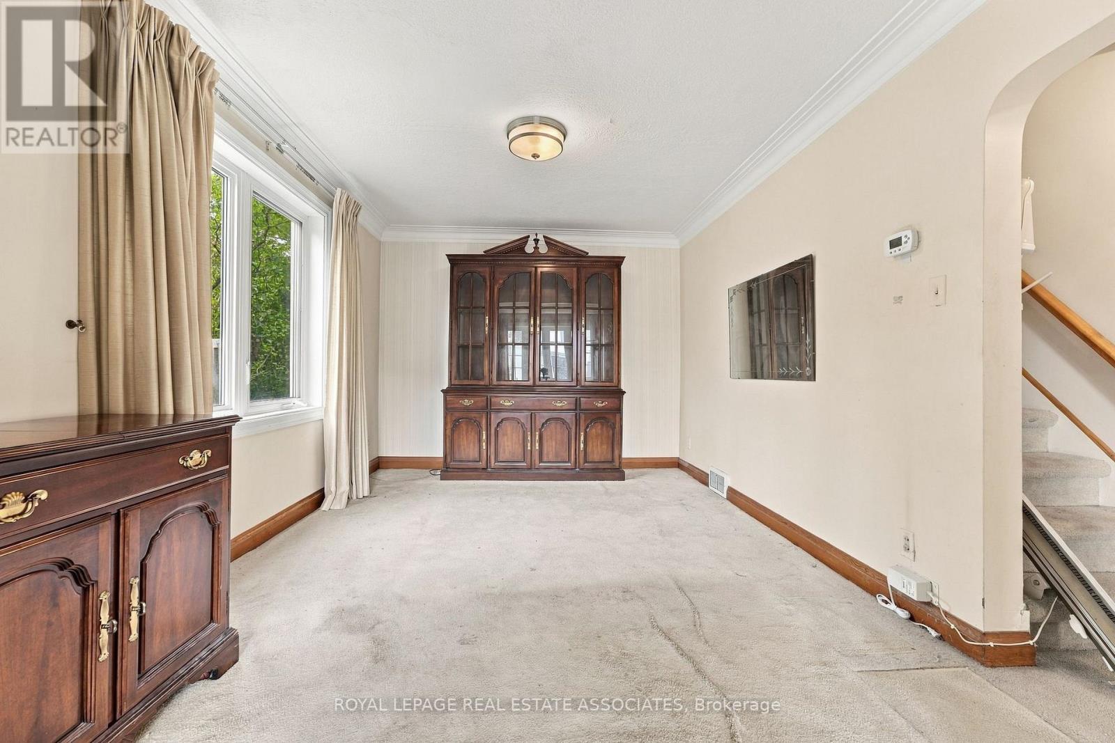 989 Pelham Avenue, Mississauga, ON photo 8