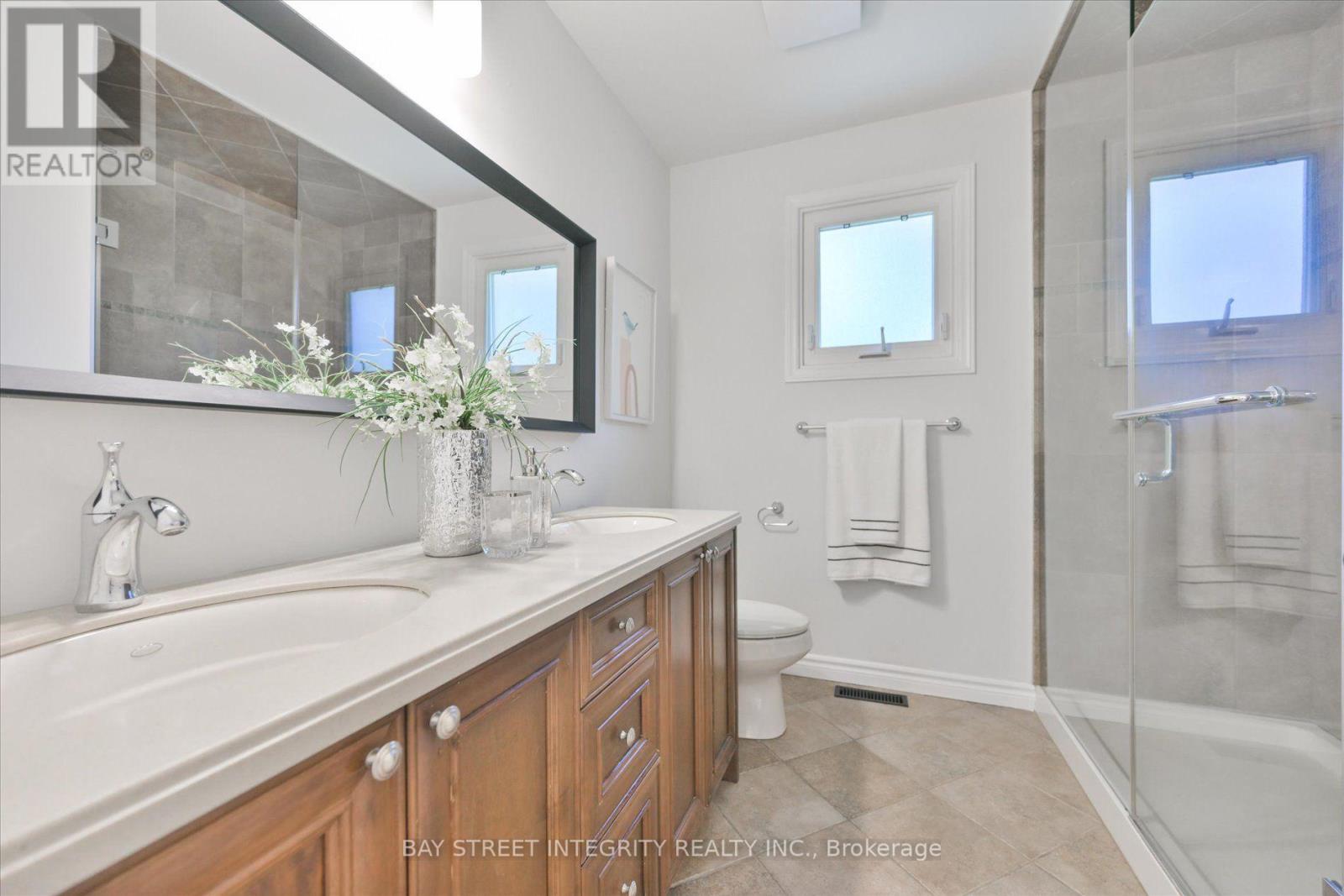 1906 Stoneybrook Court, Mississauga, ON photo 26