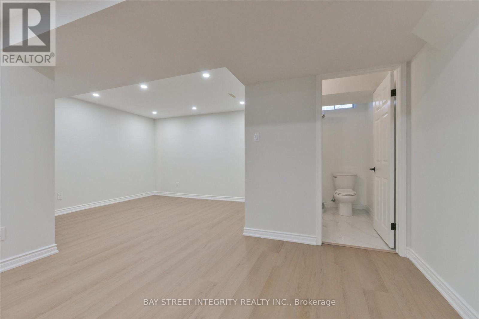 1906 Stoneybrook Court, Mississauga, ON photo 34