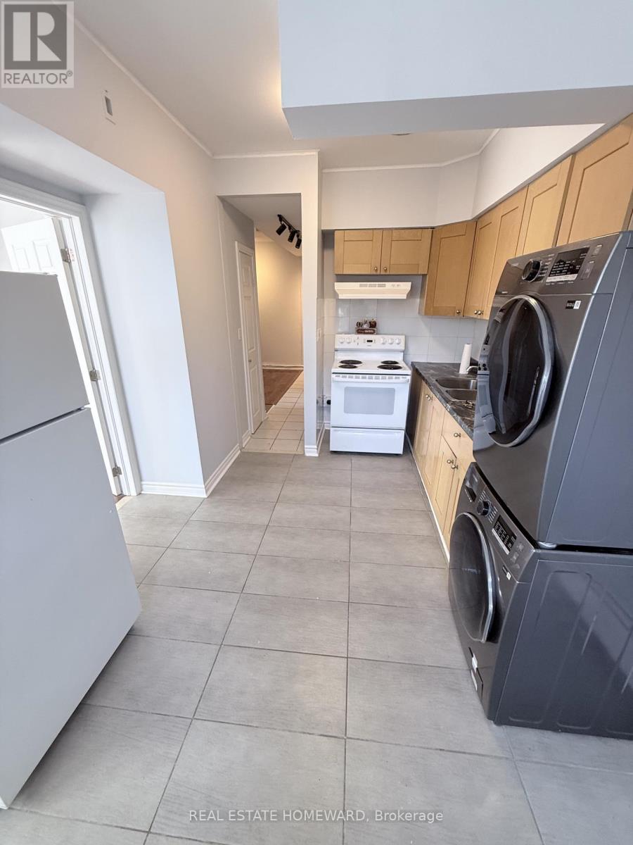 611 Danforth Avenue — photo 13