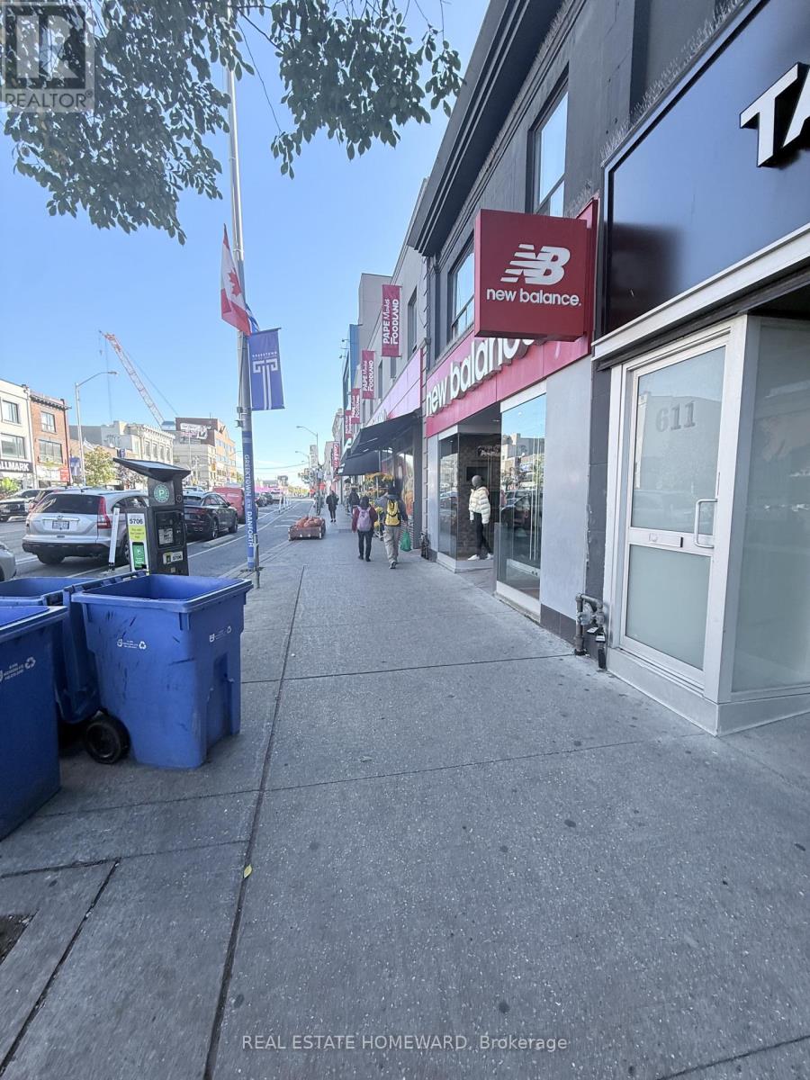 611 Danforth Avenue — photo 18