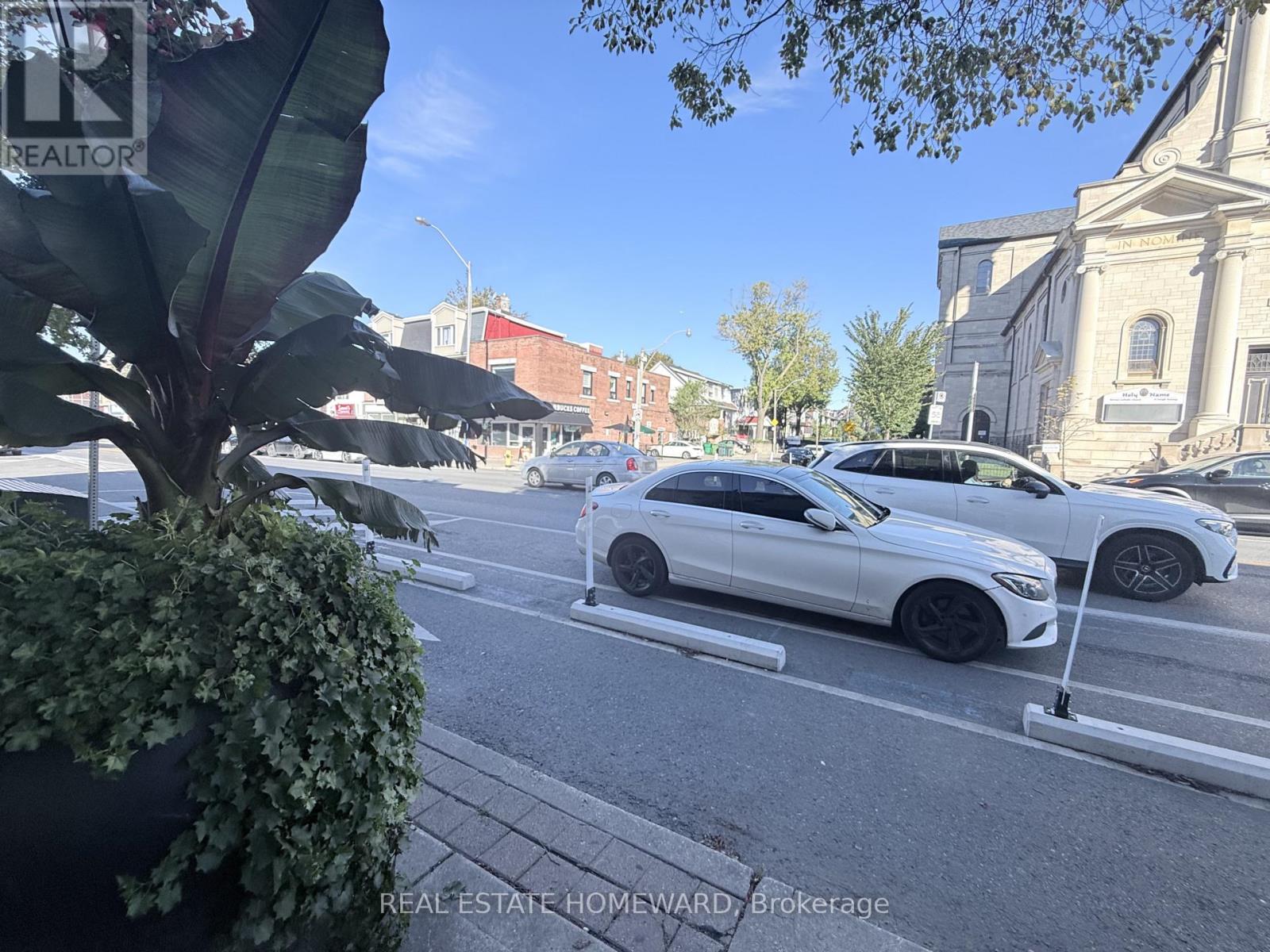 611 Danforth Avenue — photo 16
