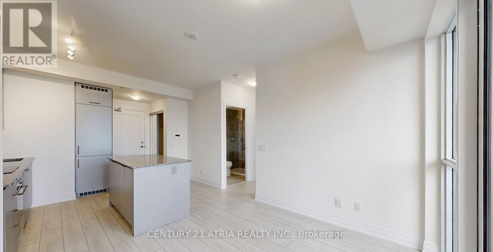 30 Elm Drive West — photo 7