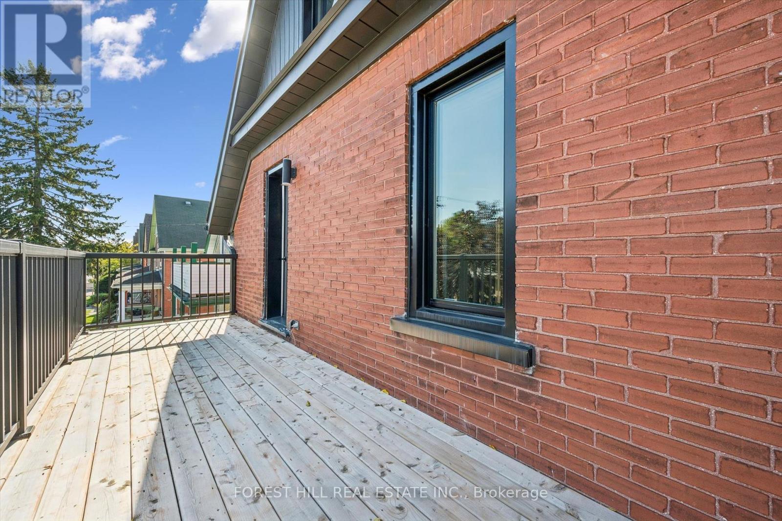 121 Park Street, Kitchener, ON photo 27