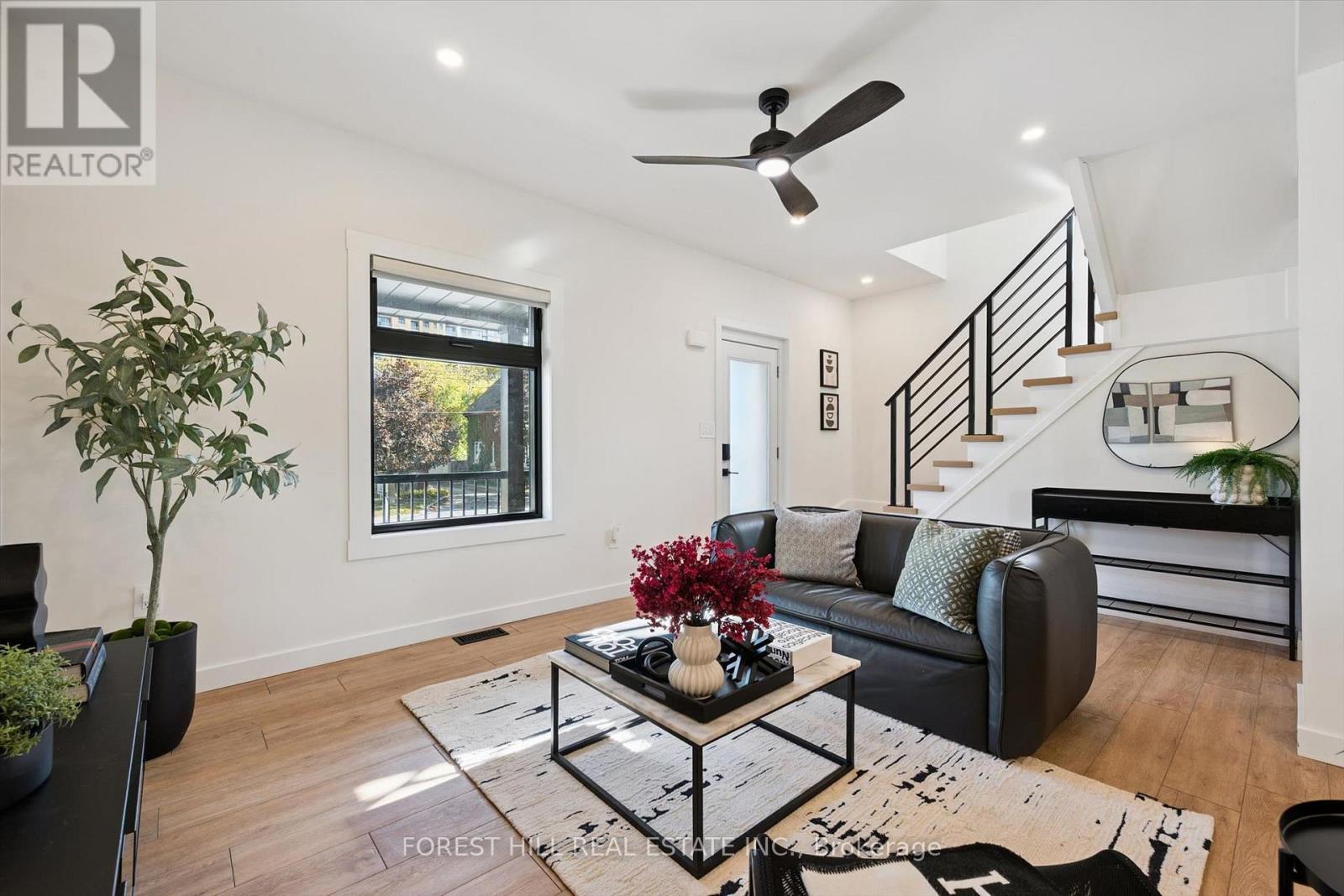 121 Park Street, Kitchener, ON photo 7