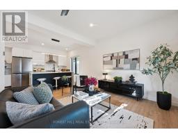 Bathroom - 121 Park Street, Kitchener, ON N2G1M5 Photo 6