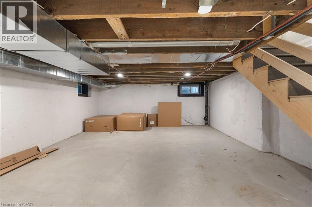 73 CLINTON Street - 37