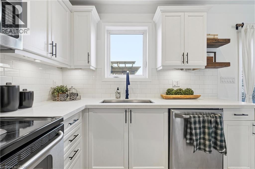 86 SPRINGSTEAD Avenue - Image 12