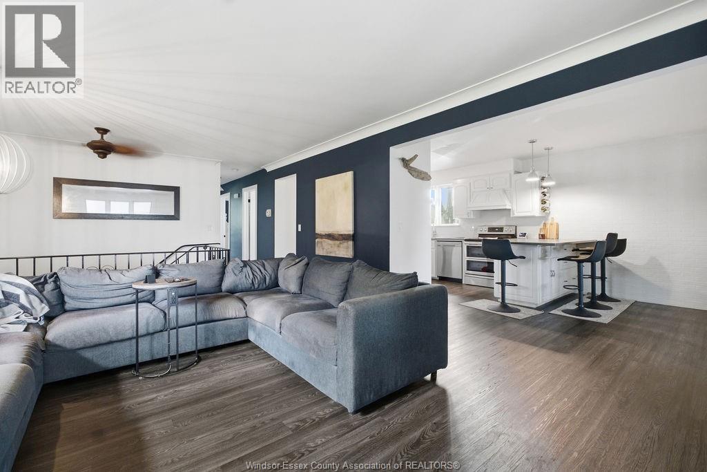 9952 ST CLAIR RD - 11