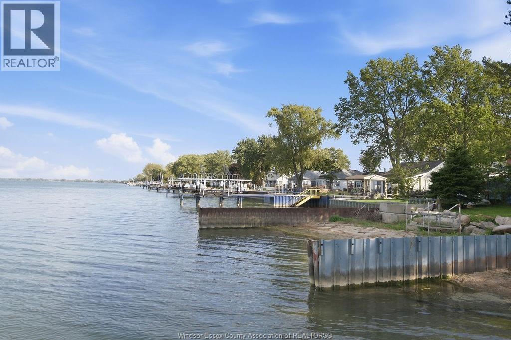 9952 ST CLAIR RD - 43
