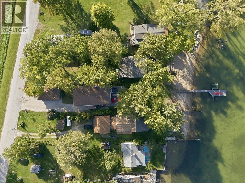 9952 ST CLAIR RD - Image 47