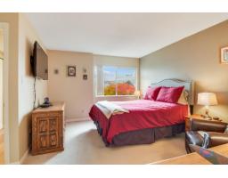 113 1442 Foster Street, White Rock, BC V4B3X7 Photo 13