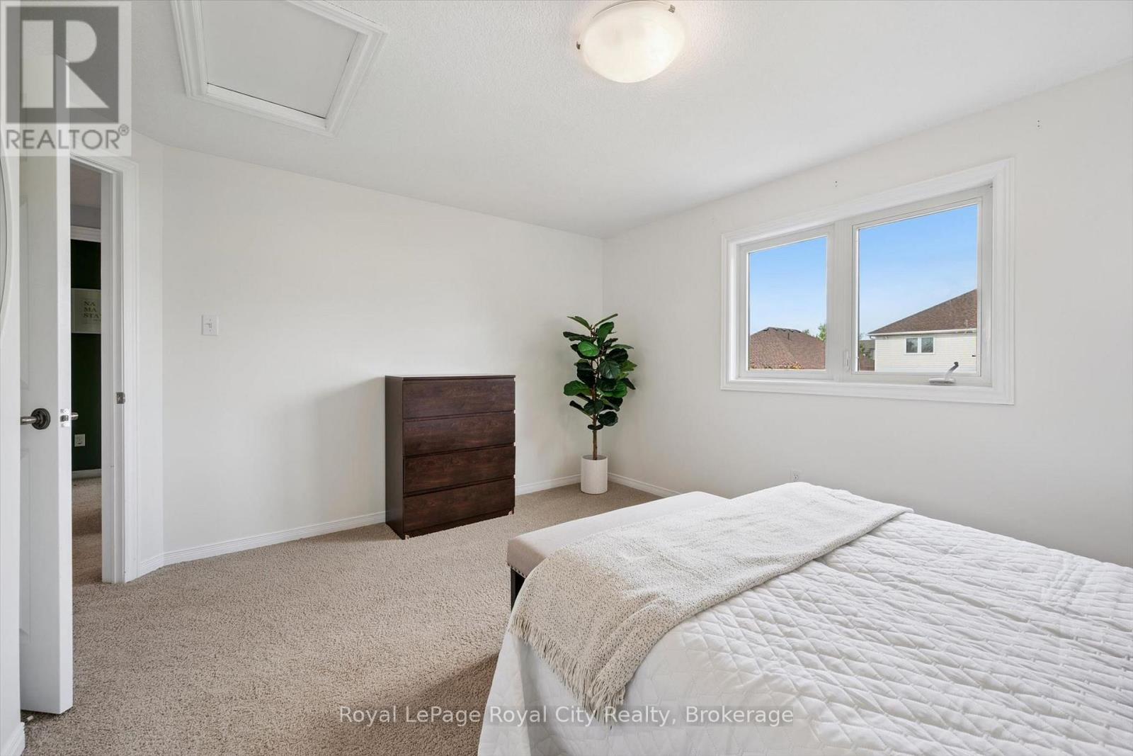 138 Flanders Road — photo 31