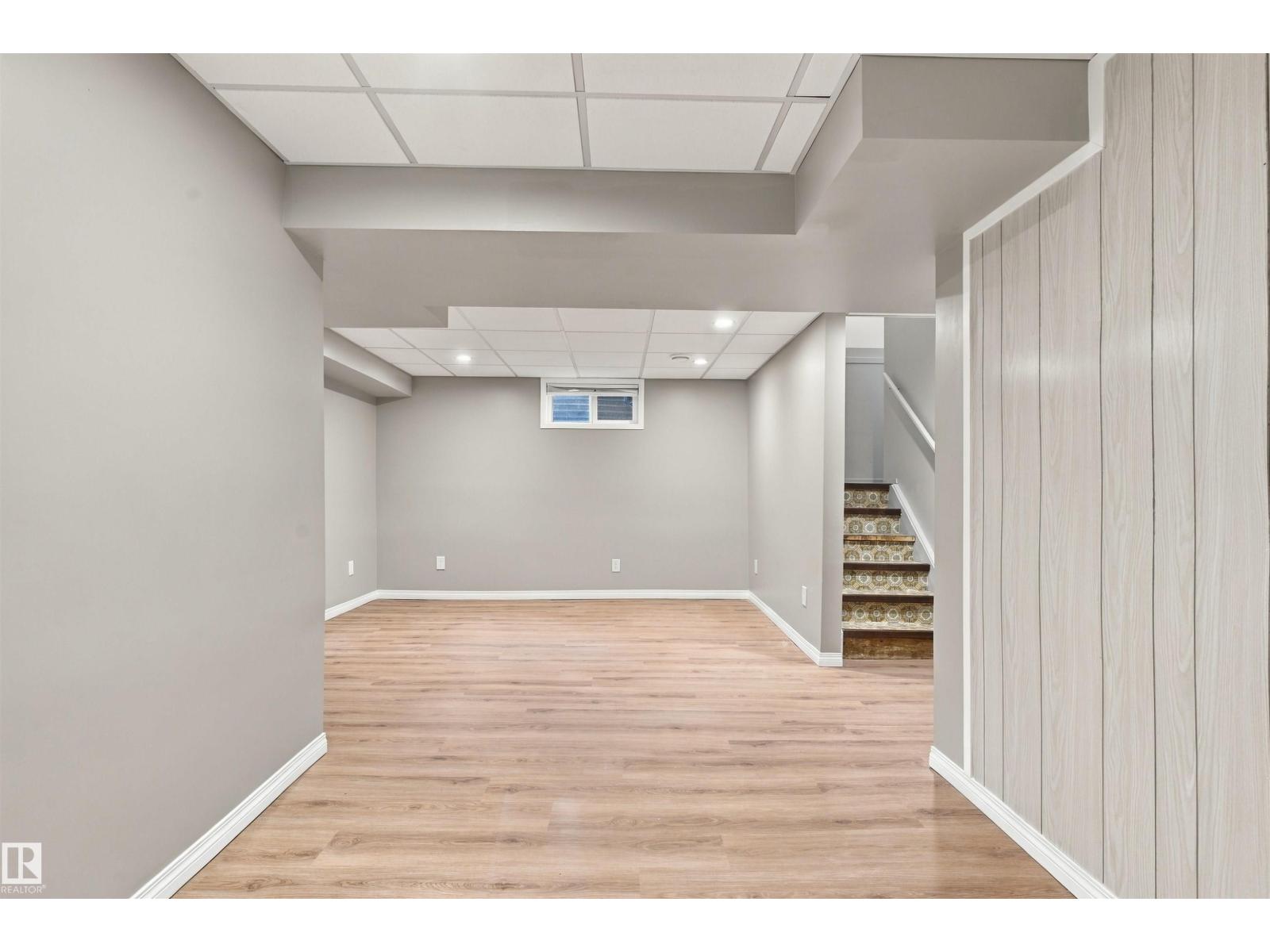 10619 BEAUMARIS RD NW - 36