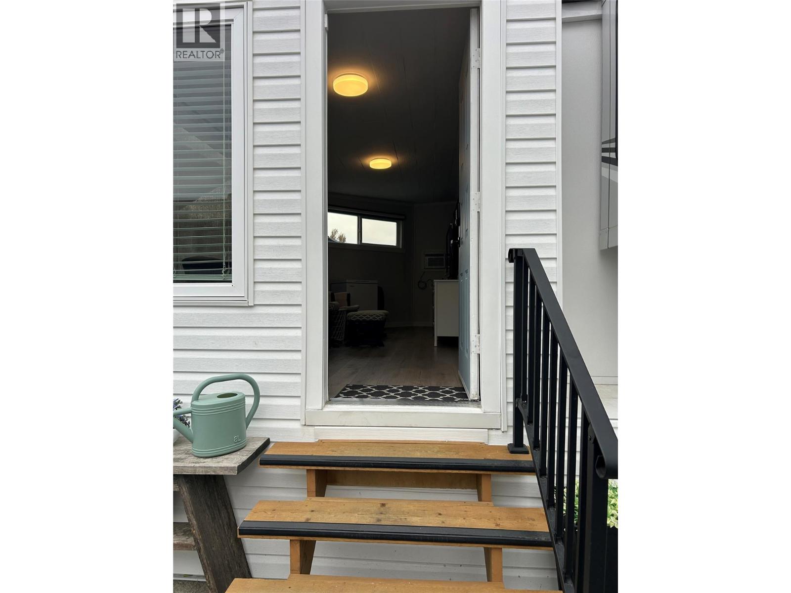 617 415 Commonwealth Road, Kelowna - Image 1