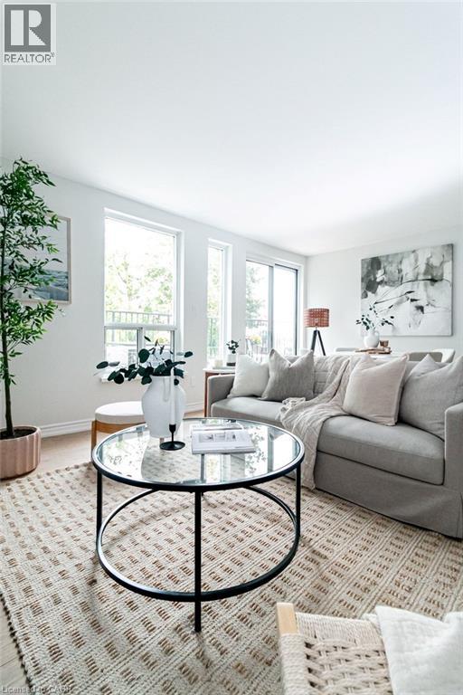 400 York Boulevard — photo 11