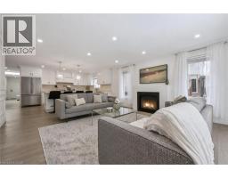 Living room - 18 Keys Crescent, Guelph, ON N1G5J7 Photo 9