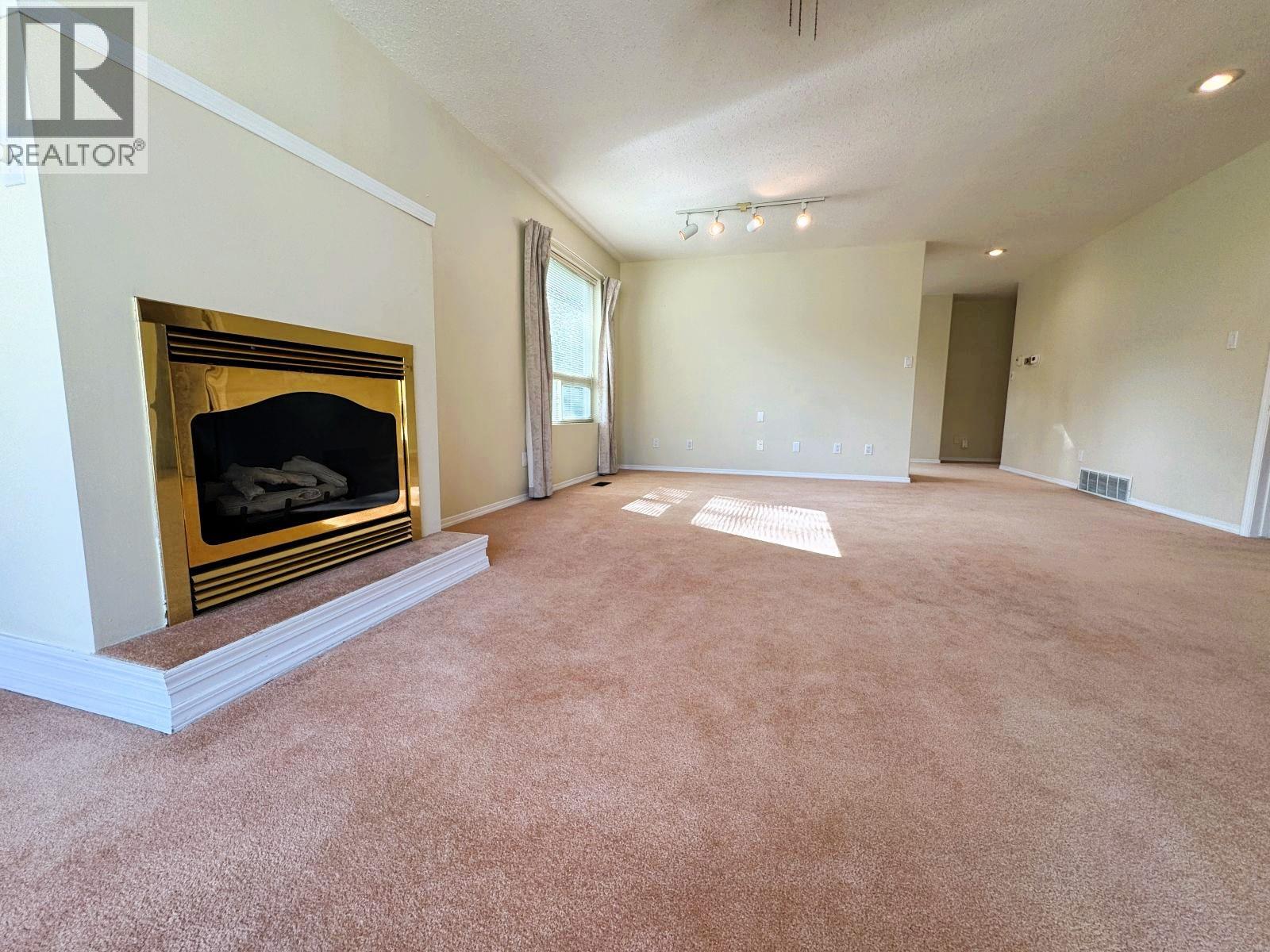 7633 16th Street - 6