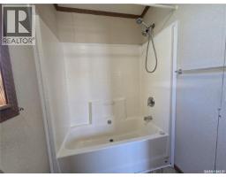 125 1st Avenue Sw, Weyburn, SK S4H2H9 Photo 10