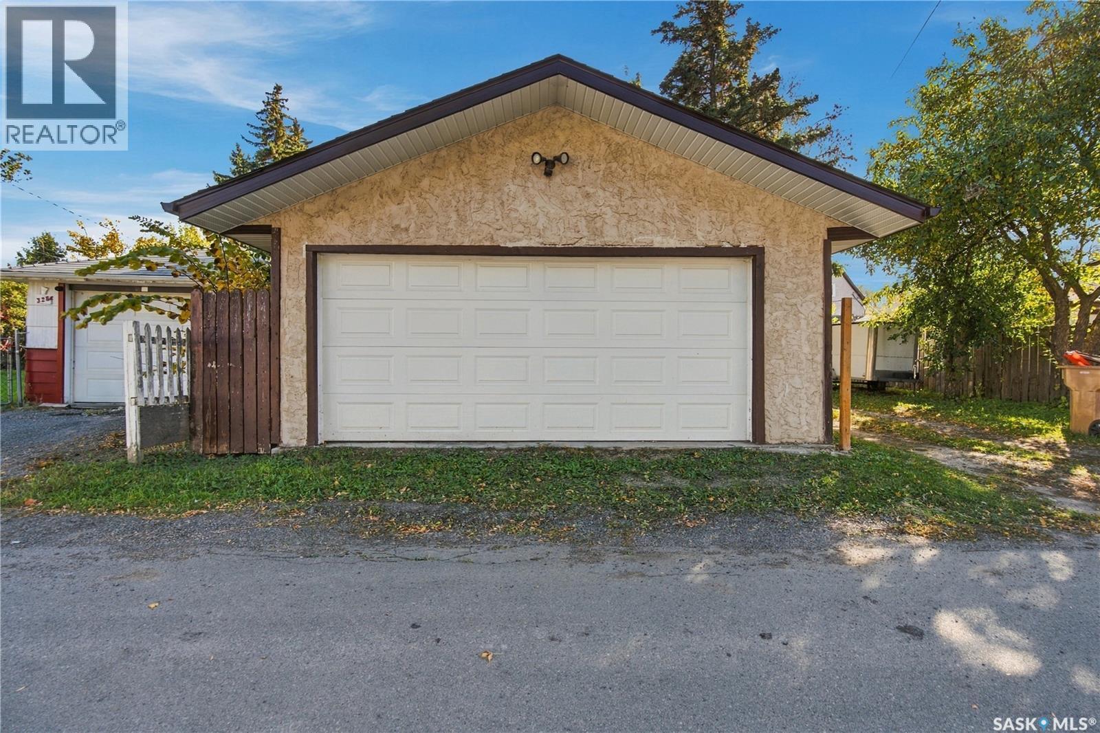 328 College AVENUE E, Regina — photo 36