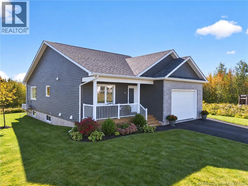 36 Luxor Drive - 2