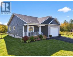36 Luxor Drive, photo 2