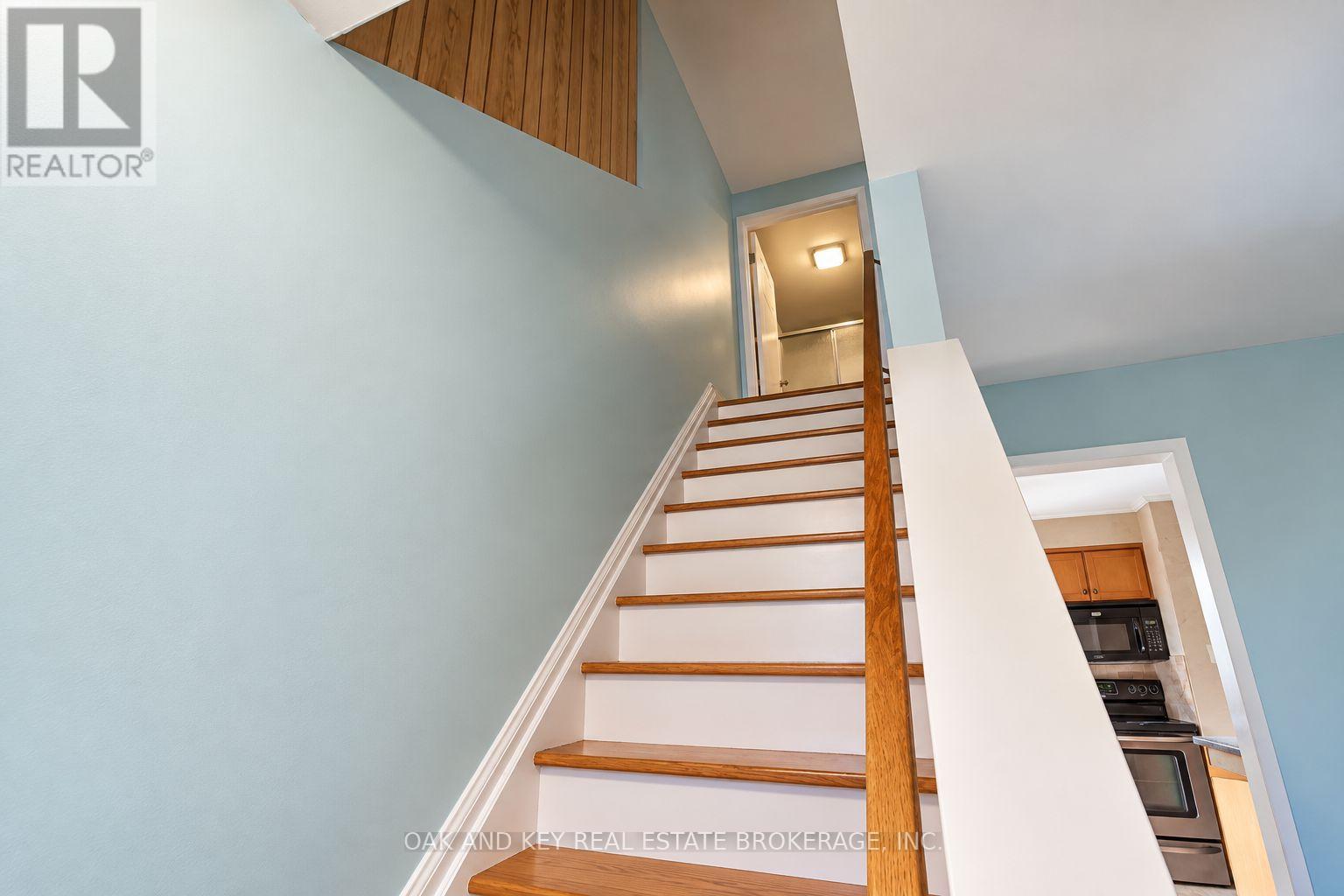 #40 825 DUNDALK DRIVE - 13