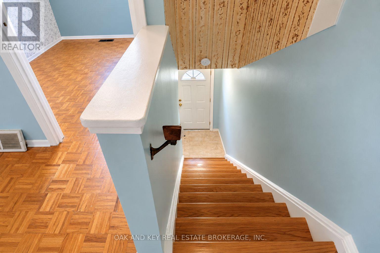 #40 825 DUNDALK DRIVE - Image 18