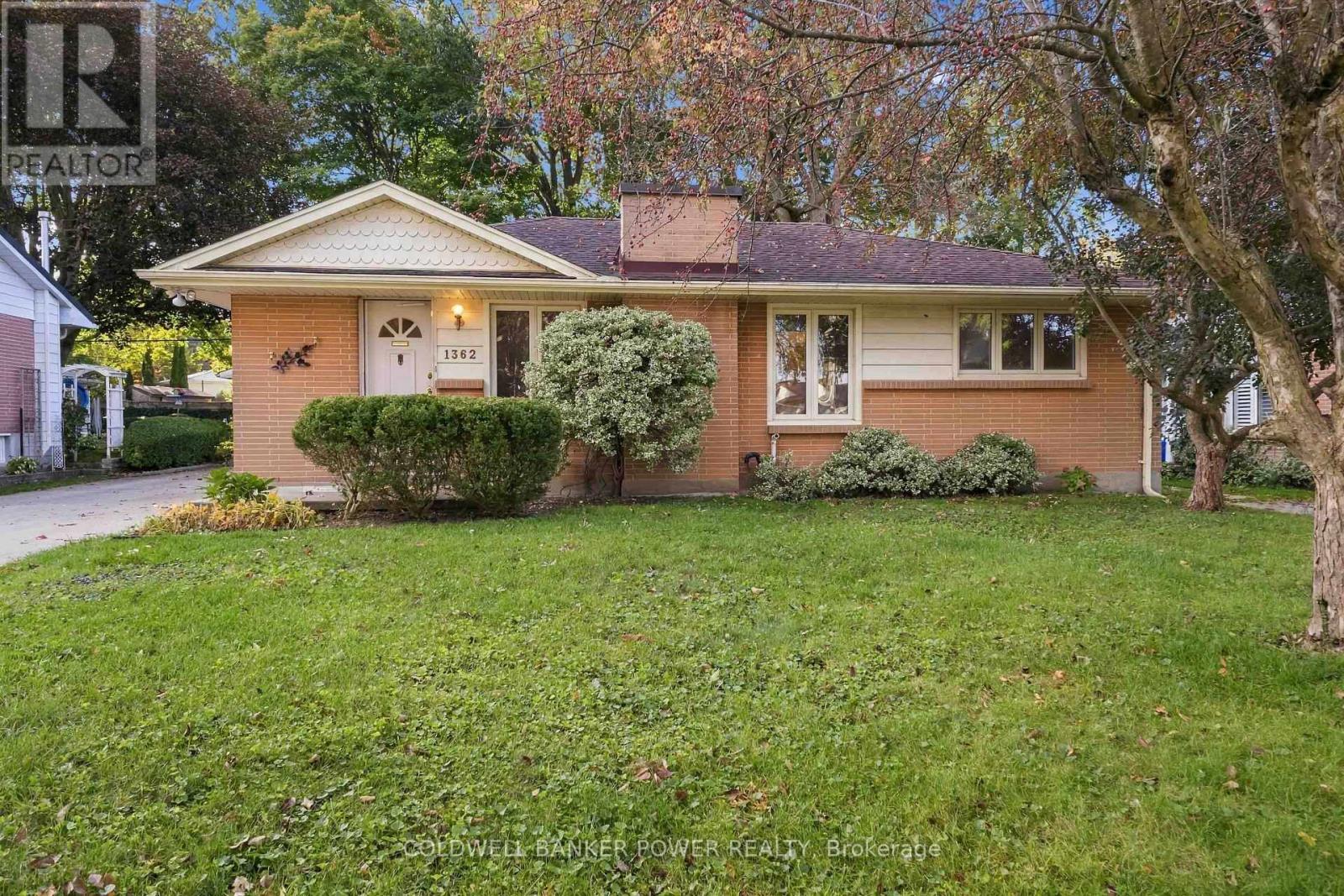 1362 COLLINGWOOD AVENUE - 2