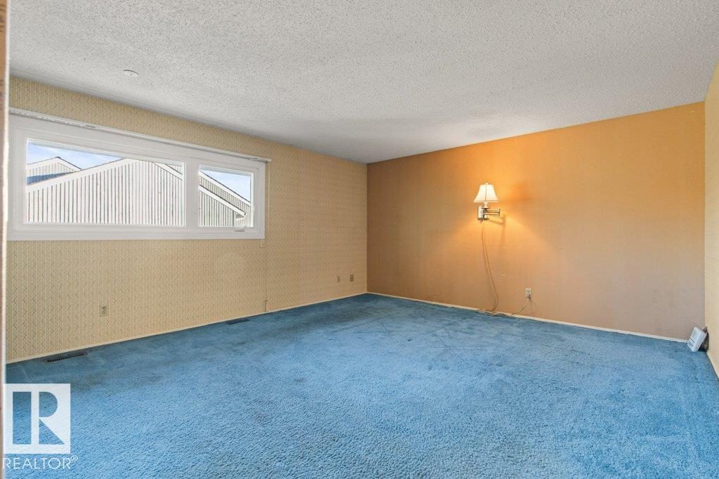3022 108 ST NW - 28