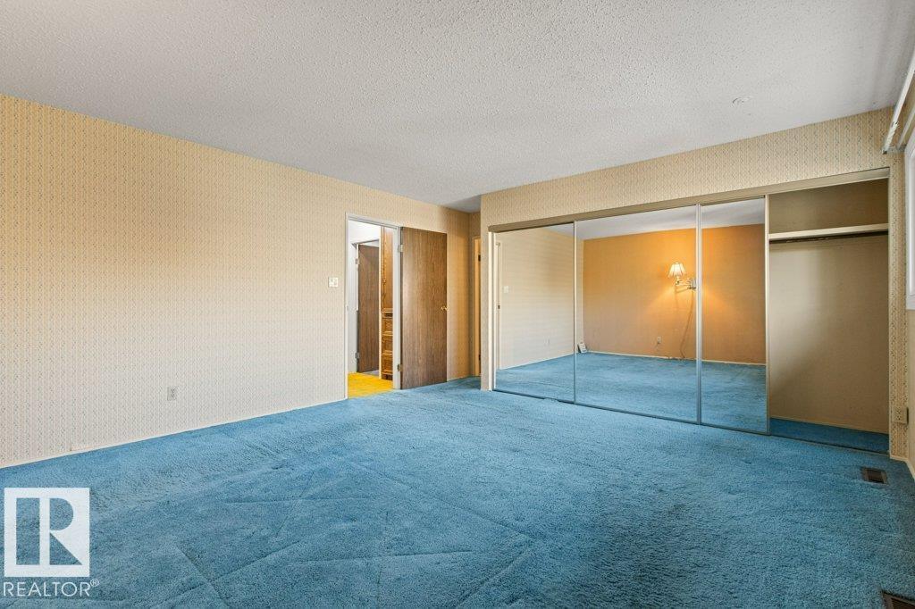 3022 108 ST NW - 29