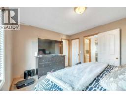 118 Tarington Close NE - photo 31