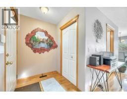 118 Tarington Close NE - photo 16