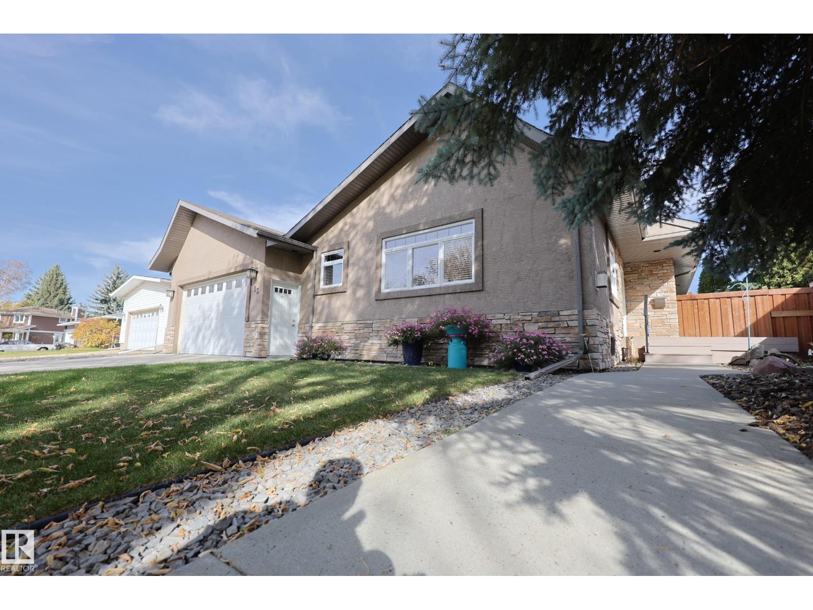 Photo of 53 BUTTERFIELD CR, St. Albert