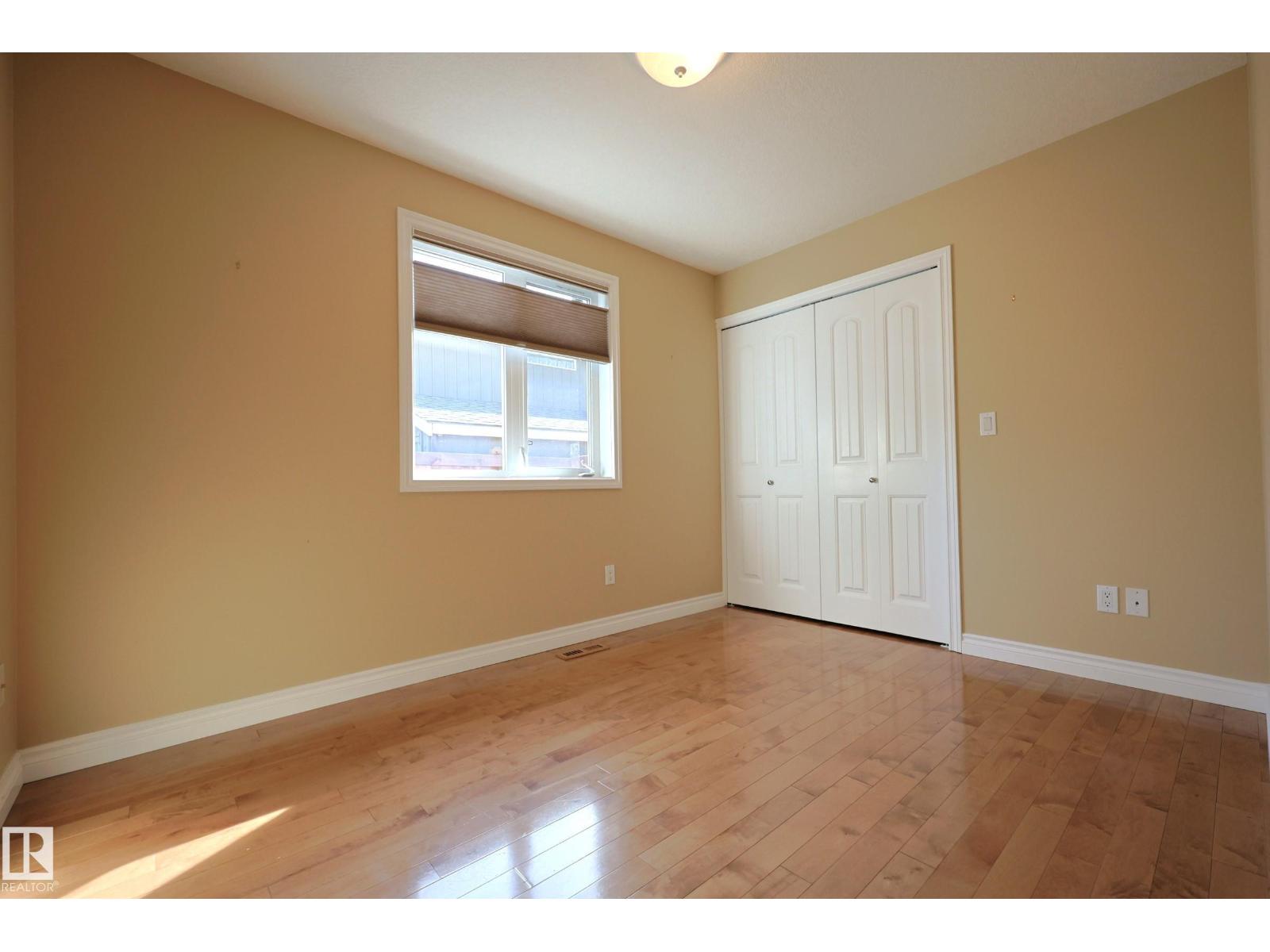 53 BUTTERFIELD CR - 32