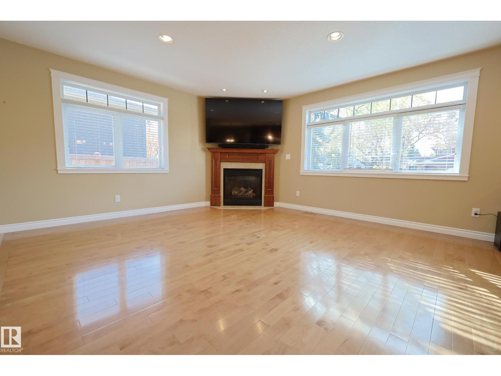 53 BUTTERFIELD CR - Image 12