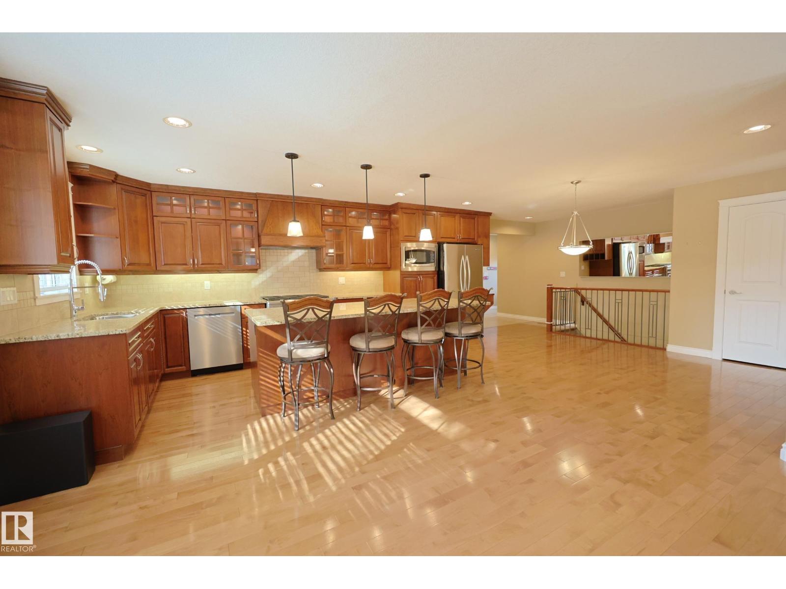 53 BUTTERFIELD CR - Image 16