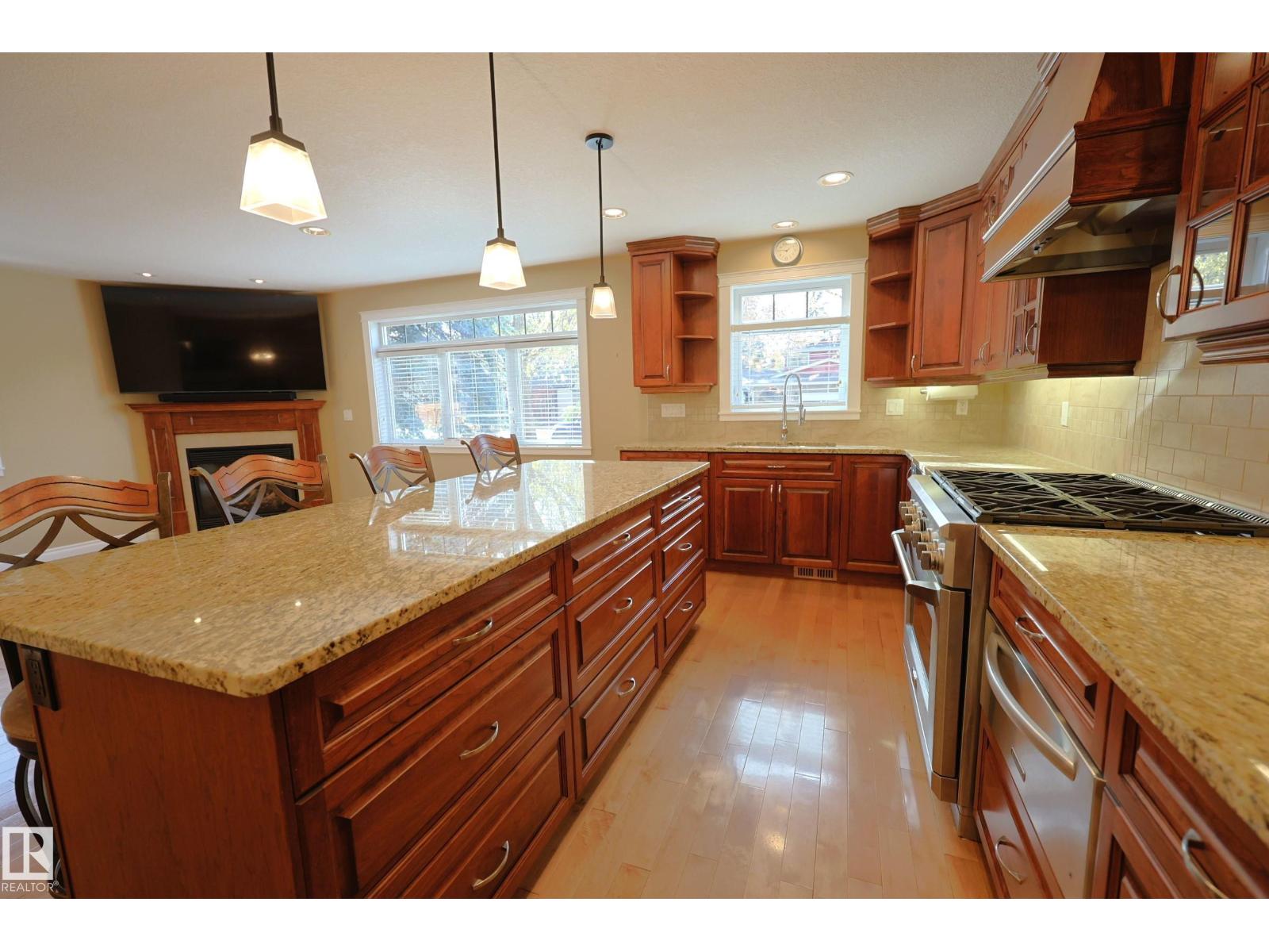 53 BUTTERFIELD CR - Image 19