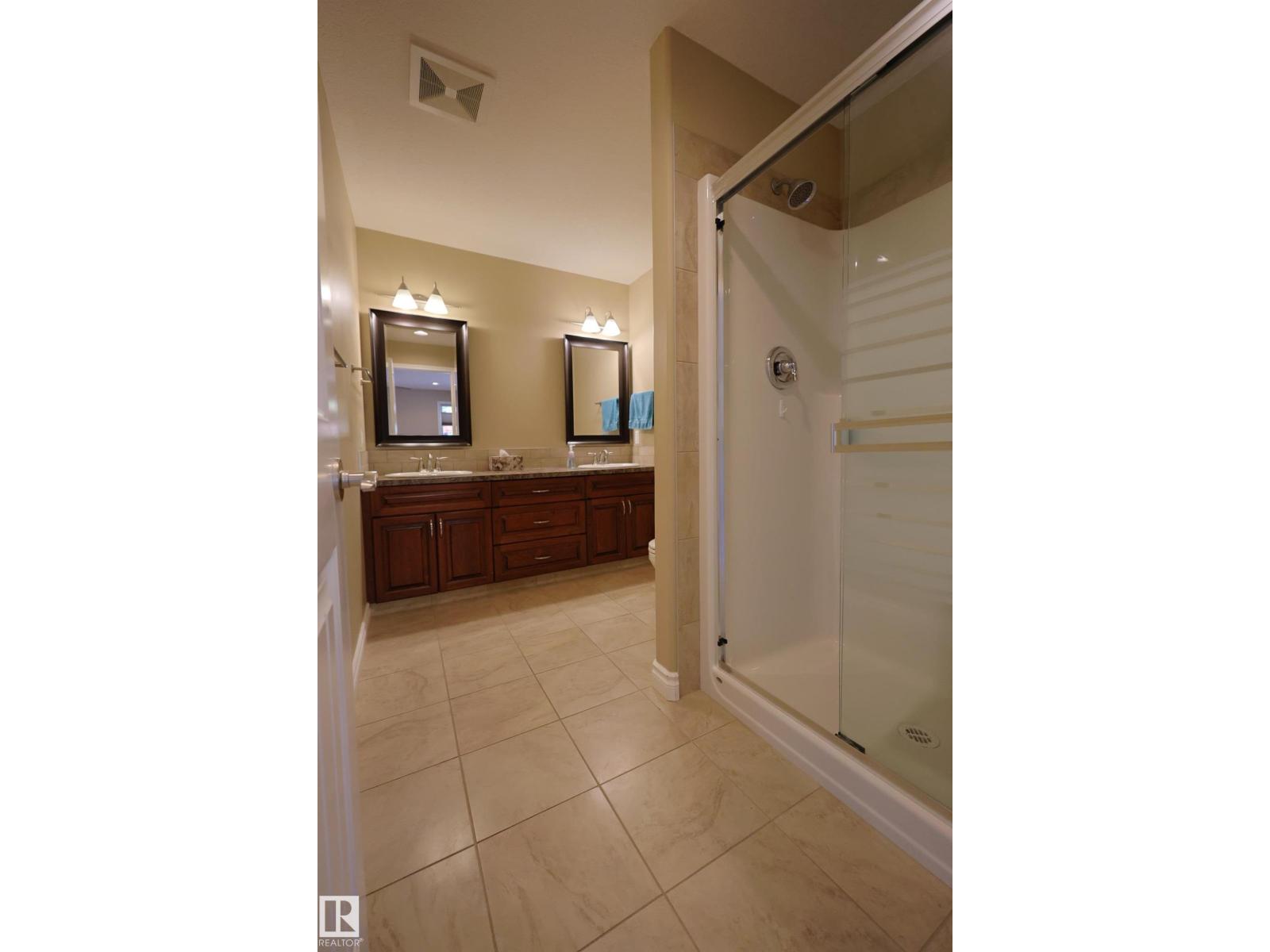 53 BUTTERFIELD CR - Image 39