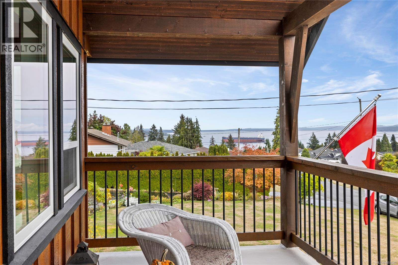10842 Grandview Rd, Saltair - Image 1