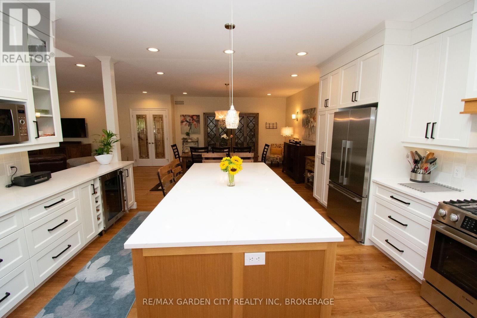12 POWER GLEN ROAD - 23