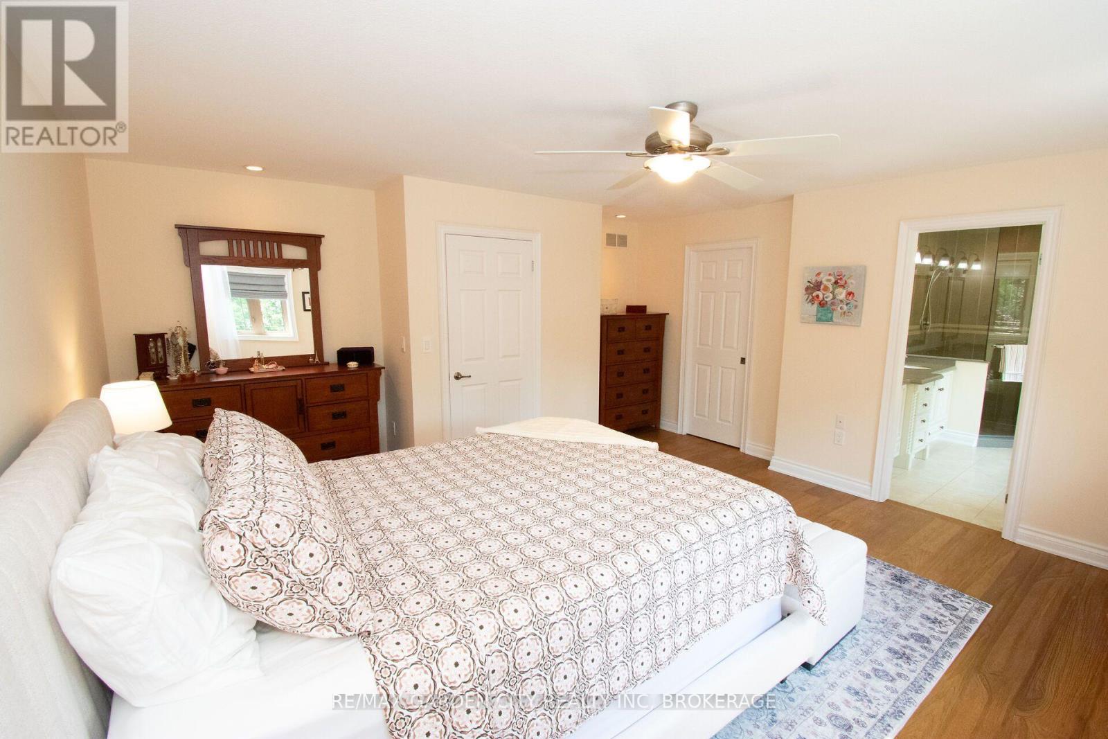 12 POWER GLEN ROAD - 24