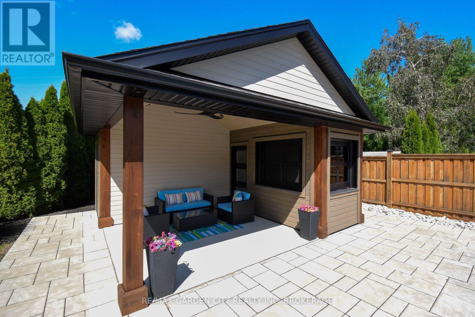 12 POWER GLEN ROAD - 39
